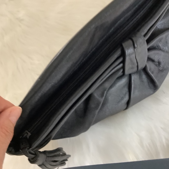 Bloomingdale’s Women’s clutch purse. - Picture 2 of 7